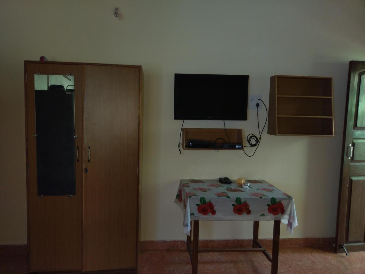 21In Guest House 卡兰古特 外观 照片